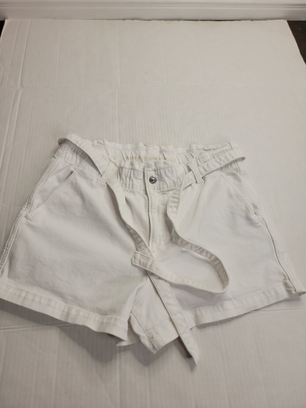 AMERICAN EAGLE Mom Denim Shorts Sz 14 Stretch Belted White Euro Summer Resort